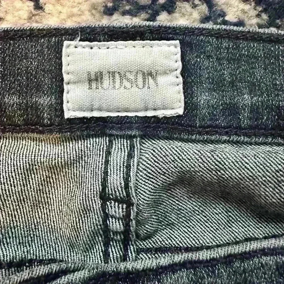 Hudson Mid Rise Jeans Straight  Leg Women’s Stretch DenimTags Reads Size 31 EUC - Picture 4 of 14